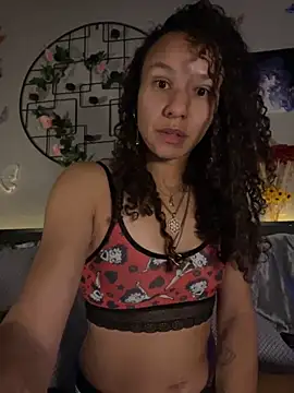 Snapshot of _Neeka_ chatting on October 13, 3:17 am Neeka online show from October 13, 3:17 am