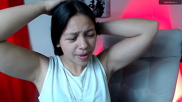 Snapshot of SamanthaRoldaan chatting on January 22, 10:05 pm SamanthaRoldaan online show from January 22, 10:05 pm