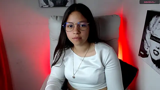 Snapshot of SamanthaRoldaan chatting on February 5, 4:36 pm SamanthaRoldaan online show from February 5, 4:36 pm