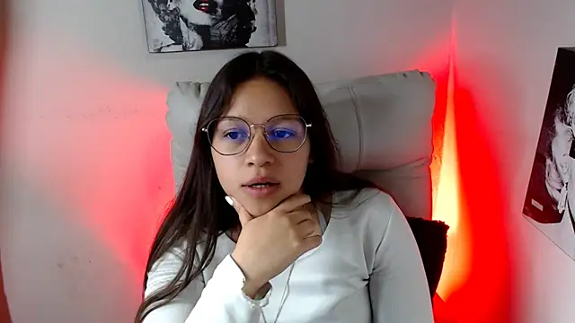 Snapshot of SamanthaRoldaan chatting on February 11, 4:24 pm SamanthaRoldaan online show from February 11, 4:24 pm
