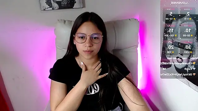 Snapshot of SamanthaRoldaan chatting on March 1, 8:53 pm SamanthaRoldaan online show from March 1, 8:53 pm