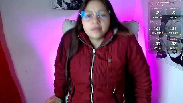 Snapshot of SamanthaRoldaan chatting on March 12, 1:08 pm SamanthaRoldaan online show from March 12, 1:08 pm