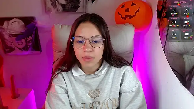 Snapshot of SamanthaRoldaan chatting on November 4, 2:49 pm SamanthaRoldaan online show from November 4, 2:49 pm