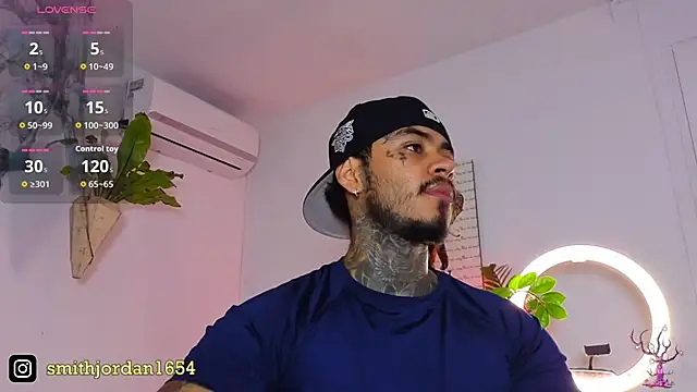 JordanSmiith  online show from October 26, 2:56 pm