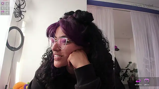 Snapshot of witchviolet chatting on March 13, 8:43 pm witchviolet online show from March 13, 8:43 pm