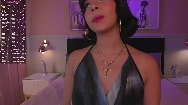 Snapshot of chloe_watson_ chatting on May 23, 8:24 pm chloe watson online show from May 23, 8:24 pm