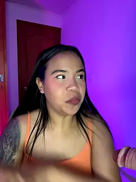 leila 22 online show from October 27, 7:12 am