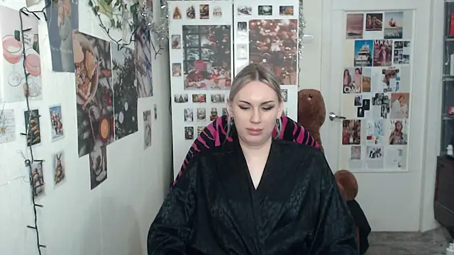 CapriScorpion online show from December 27, 3:48 pm