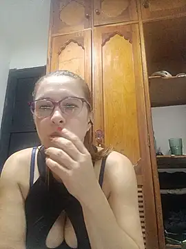 Snapshot of mademonsexy chatting on June 2, 11:40 pm mademonsexy online show from June 2, 11:40 pm