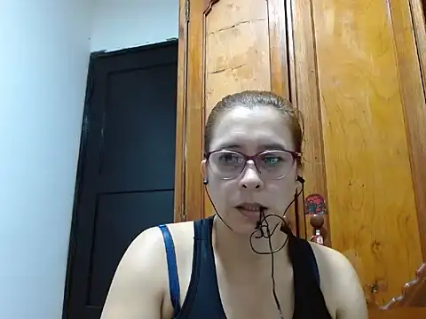 Snapshot of mademonsexy chatting on June 6, 10:14 pm mademonsexy online show from June 6, 10:14 pm