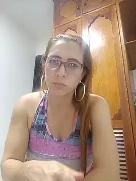 Snapshot of mademonsexy chatting on June 14, 10:45 pm mademonsexy online show from June 14, 10:45 pm