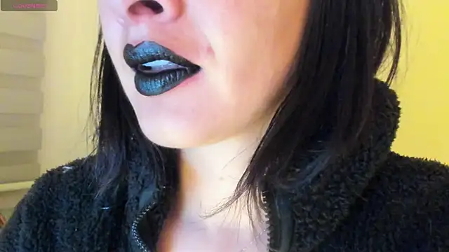 Snapshot of queen_fetish chatting on September 30, 10:31 am queen fetish online show from September 30, 10:31 am