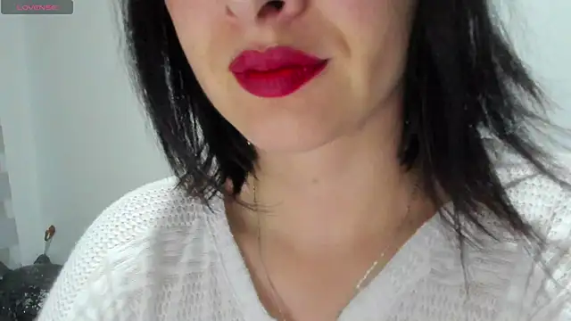 Snapshot of queen_fetish chatting on October 20, 10:27 am queen fetish online show from October 20, 10:27 am