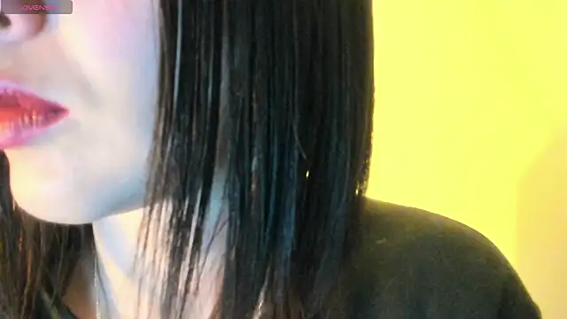 Snapshot of queen_fetish chatting on October 29, 10:28 am queen fetish online show from October 29, 10:28 am