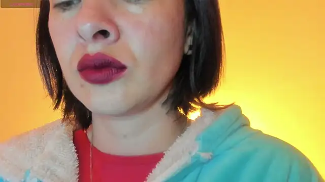 Snapshot of queen_fetish chatting on November 18, 10:31 am queen fetish online show from November 18, 10:31 am