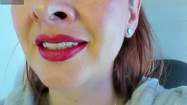 queen fetish online show from May 4, 3:52 pm