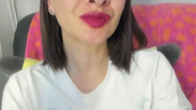 Snapshot of queen_fetish chatting on July 1, 9:55 am queen fetish online show from July 1, 9:55 am