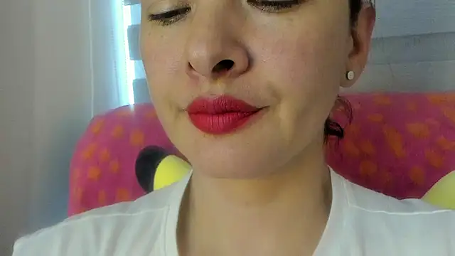Snapshot of queen_fetish chatting on July 8, 8:24 pm queen fetish online show from July 8, 8:24 pm