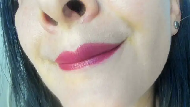 Snapshot of queen_fetish chatting on July 23, 10:29 pm queen fetish online show from July 23, 10:29 pm