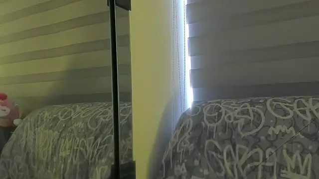 Snapshot of queen_fetish chatting on August 6, 1:57 pm queen fetish online show from August 6, 1:57 pm