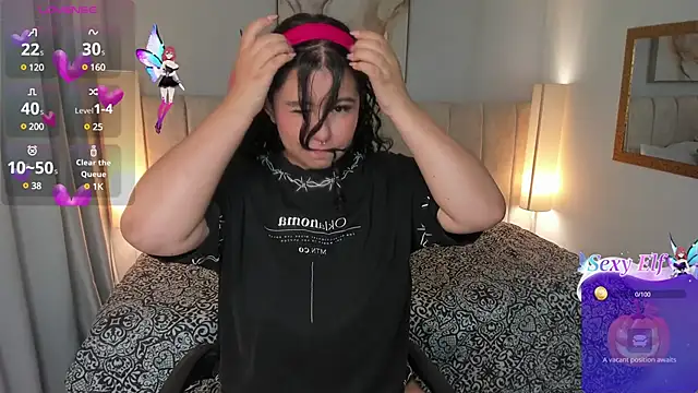 Snapshot of Atenea_cuteee chatting on December 27, 2:14 am Atenea cuteee online show from December 27, 2:14 am