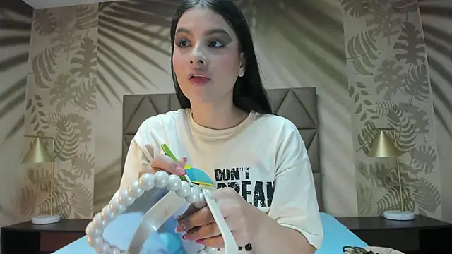 AnneDixie online show from July 13, 3:09 am