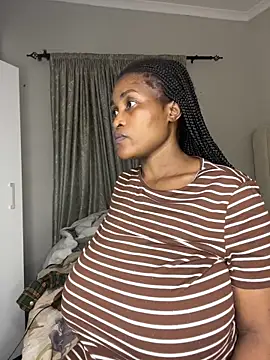 Bustygoddess32 online show from March 17, 6:00 pm