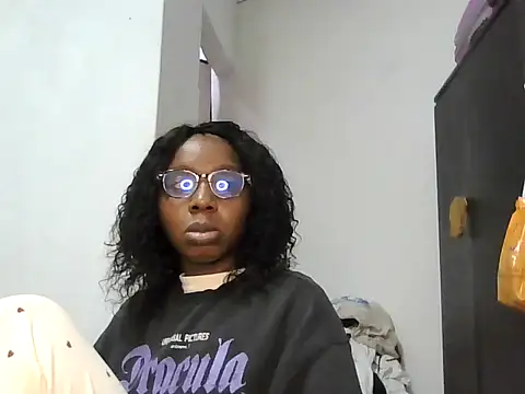 Snapshot of Sexxybella27 chatting on November 7, 4:51 pm Sexxybella27 online show from November 7, 4:51 pm