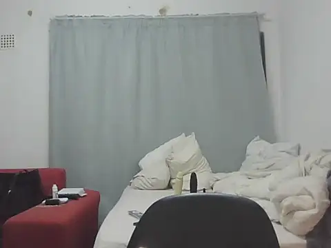 Snapshot of Sexxybella27 chatting on November 22, 7:35 pm Sexxybella27 online show from November 22, 7:35 pm