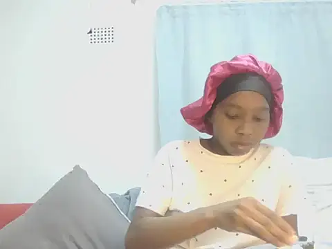 Snapshot of Sexxybella27 chatting on November 29, 11:08 pm Sexxybella27 online show from November 29, 11:08 pm