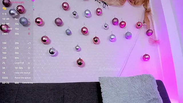 artmiaa online show from December 22, 1:41 pm