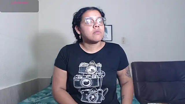 Snapshot of agata_22 chatting on May 23, 3:01 am agata 22 online show from May 23, 3:01 am
