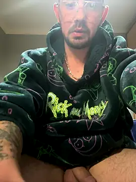 Snapshot of S921993 chatting on January 8, 9:06 pm S921993 online show from January 8, 9:06 pm