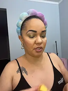 DestineeJayde online show from January 7, 5:43 am