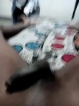 Snapshot of Ronaldo_707 chatting on December 20, 11:34 pm Ronaldo 707 online show from December 20, 11:34 pm