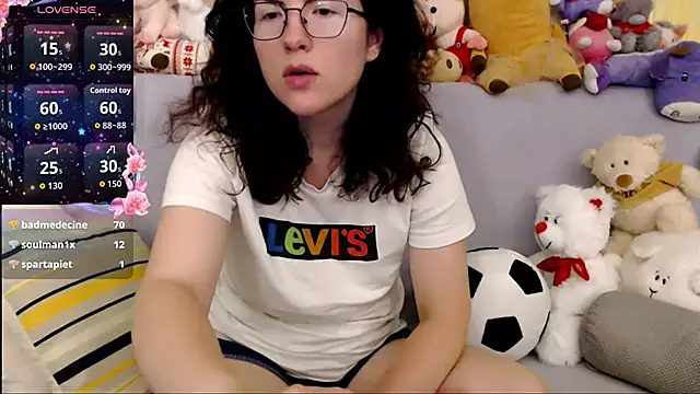 Snapshot of vaders_daughter chatting on July 4, 8:48 pm vaders daughter online show from July 4, 8:48 pm