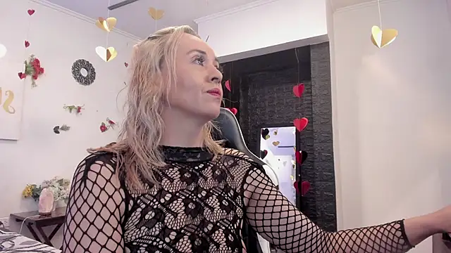 maylin yung online show from January 27, 11:43 am