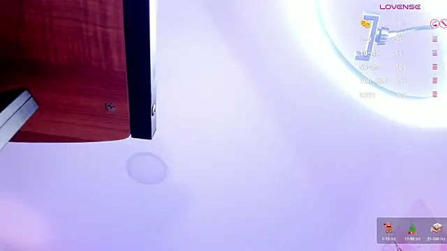 Snapshot of Kim_ev chatting on December 4, 11:08 am Kim ev online show from December 4, 11:08 am