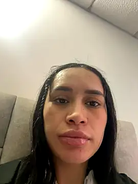 Snapshot of Kim_ev chatting on October 31, 4:30 pm Kim ev online show from October 31, 4:30 pm