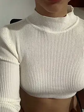 Snapshot of -Meomeo- chatting on December 20, 2:49 pm -Meomeo- online show from December 20, 2:49 pm