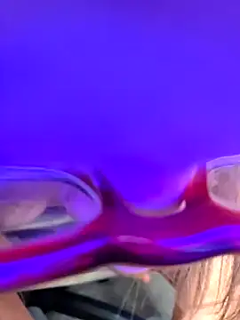 Snapshot of TrenaAnne chatting on March 1, 10:21 pm TrenaAnne online show from March 1, 10:21 pm