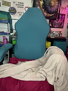 Snapshot of TrenaAnne chatting on March 14, 4:32 am TrenaAnne online show from March 14, 4:32 am