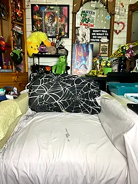 Snapshot of TrenaAnne chatting on September 30, 7:52 pm TrenaAnne online show from September 30, 7:52 pm