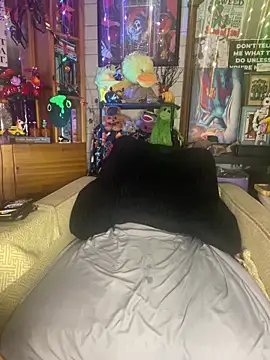 Snapshot of TrenaAnne chatting on October 9, 4:10 am TrenaAnne online show from October 9, 4:10 am