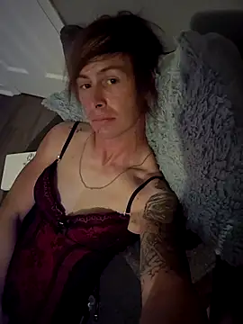 cdressupdiva online show from February 15, 11:30 am