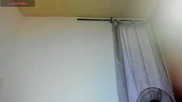 Snapshot of xia_ebonyts chatting on June 4, 11:27 am xia ebonyts online show from June 4, 11:27 am