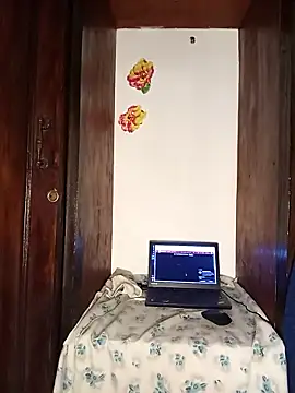 The-Peach-Flexer online show from November 30, 8:57 pm