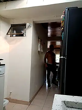 Snapshot of sebasxx97 chatting on November 21, 1:21 pm sebasxx97 online show from November 21, 1:21 pm