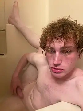 CreamyAustin online show from April 3, 1:36 am