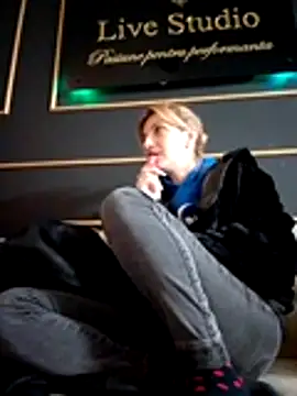 Snapshot of RileyLanna chatting on November 19, 3:28 am RileyLanna online show from November 19, 3:28 am